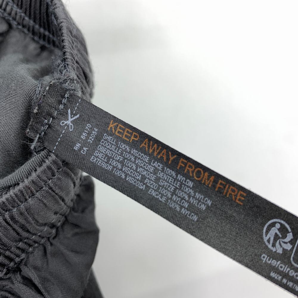 By Anthropologie Satin + Lace Pajama Set Cropped Top W/Shorts Gray Size Medium - Picture 7 of 13